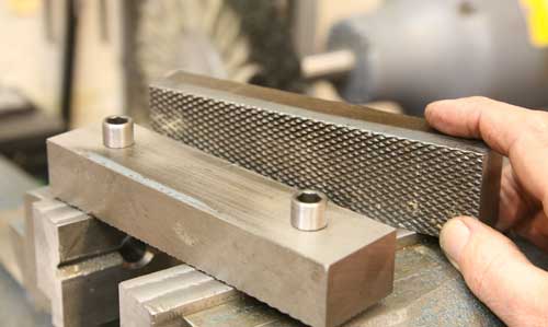 Serrated vise jaws deals